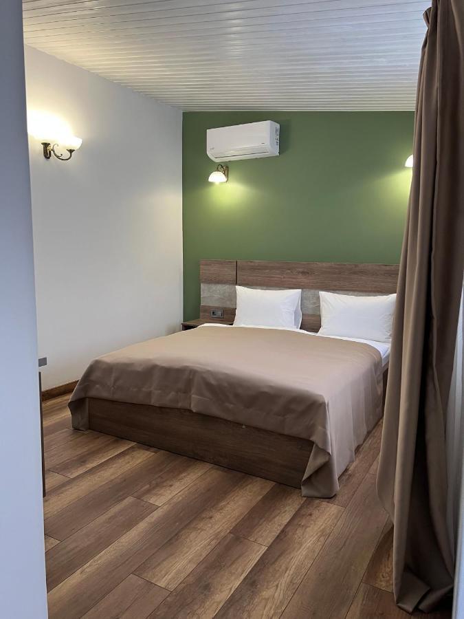 Loft Wood Hotel Mukacheve Exterior photo